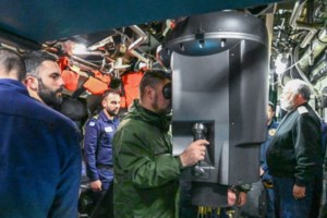 Νίκος Χαρδαλιάς: Διασκέδασε στα μπουζούκια με τη σύζυγό του, Γιώτα, και την κόρη του, Ιωάννα [Εικόνες] - εικόνα 5