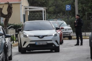 Συναυλία διαμαρτυρίας από φοιτητικούς συλλόγους για τα μη κρατικά πανεπιστήμια - Κλειστή η Πανεπιστημίου [εικόνες] - εικόνα 8