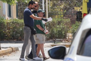 Φωτιά στο Μαρούσι - Κικίλιας: "Ελέγχθηκε σε 17 λεπτά - Ελικόπτερο έκανε ρίψη μέσα σε 4 λεπτά" [βίντεο]