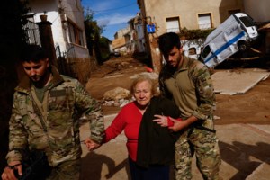 Ισπανία: Αυξάνεται ο τραγικός απολογισμός - Στους 95 οι νεκροί από τις πλημμύρες, οι 92 στη Βαλένθια - Τριήμερο εθνικό πένθος [εικόνες - βίντεο] - εικόνα 6