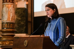 Επίθεση του Ρουβίκωνα στο σπίτι του Ακη Σκέρτσου- Ηρθαν πρόσωπο με πρόσωπο με τη σύζυγό του