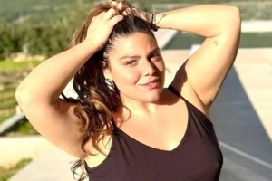 Δανάη Μπάρκα: Εκανε το μεγάλο βήμα στη σχέση της με τον Φάνη Μπότση - Εφυγε μόνιμα από την Αθήνα