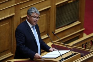 Ζωή Κωνσταντοπούλου: Το βιογραφικό της, η "αγάπη που όλα τα μπορεί" και η ομάδα-πρότυπο των οκτώ