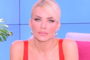Κατερίνα Καινούργιου: Δεν έκανα εγώ δημόσια την κόντρα με την Δανάη Μπάρκα - Δεν μου λείπει ο Ανδρέας Μικρούτσικος [βίντεο]