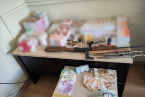 Dark web: Δίκτυο παράνομης πώλησης ψεύτικων εμβολίων - Επιτήδειοι εξαπατούν χρήστες του σκοτεινού διαδικτύου [Βίντεο] - εικόνα 2