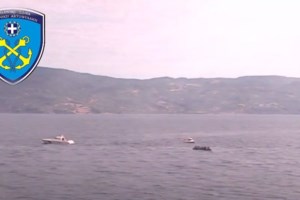 Πλατεία Βικτωρίας: Γεμάτη από πρόσφυγες γαι 5η μέρα παρά την επιχείρηση απομάκρυνσης [Εικόνες] - εικόνα 2