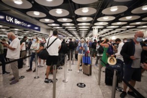 Βρετανία: Οι Αγγλοι τουρίστες ετοιμάζουν βαλίτσες για την Ελλάδα- Αύξηση 400% στις κρατήσεις της Easy Jet για Κέρκυρα - εικόνα 2