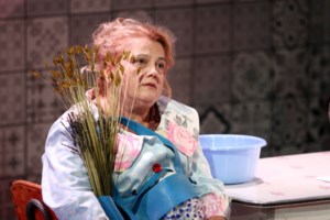 "Λύγισε" η Ελένη Καστάνη: Πέθανε ο πρώην σύζυγός της - "Ο Θεός μου τους παίρνει όλους νέους" [βίντεο]