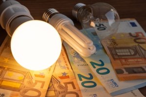 Χρωματιστά τιμολόγια ρεύματος: Πότε η αλλαγή παρόχου έχει πέναλτι - Τι πρέπει να προσέξουν οι καταναλωτές - εικόνα 2