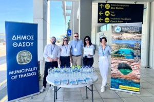 Guardian: Η Ελλάδα νομιμοποιεί 30.000 αιτούντες άσυλο fast track για να καλύψει τις κενές θέσεις στον τουρισμό - εικόνα 2