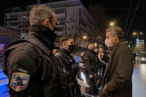 Πρωτοχρονιά: Με λάμψη και φαντασμαγορικό τρόπο καλωσόρισε το 2022 η Αθήνα [Εικόνες - Βίντεο] - εικόνα 3