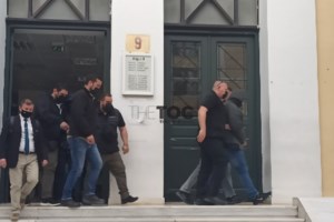 Μένιος Φουρθιώτης: Οι πρώτες ώρες στις φυλακές του Κορυδαλλού - Με ποιους πέρασε τη νύχτα στο κελί [Βίντεο] - εικόνα 2