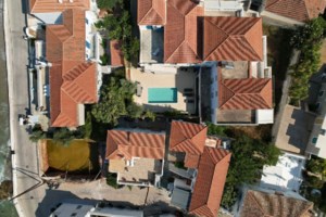 Φωτιά στην Αττική: Αυτοψία Μητσοτάκη σε σχολείο και στο Εθνικό Αστεροσκοπείο - εικόνα 2