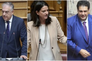 Τελετή παράδοσης-παραλαβής στο ΥΠΟΙΚ - Θεοχάρης: "Νιώθω υπερήφανος για το έργο που επιτελέσαμε αυτόν τον έναν χρόνο"