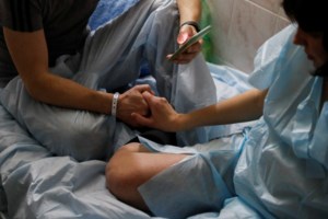 Τραγωδία στην Ουκρανία: Πέθανε η έγκυος από το μαιευτήριο που βομβαρδίστηκε στη Μαριούπολη - Νεκρό και το αγέννητο μωρό