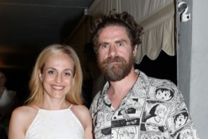 Λαμπροπούλου - Λάλος: Ξεκίνησαν τις καλοκαιρινές τους διακοπές αγκαλιά - Το ζευγάρι κάνει ένα διάλειμμα από τις υποχρεώσεις