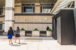 Τι συμβαίνει με την Credit Suisse: Πώς βρέθηκε η "τράπεζα των πλουσίων" στο μάτι του κυκλώνα
