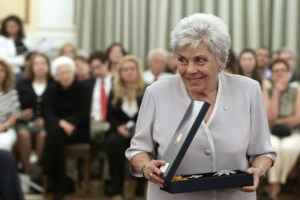 Την Τρίτη το μεσημέρι στο Α' Νεκροταφείο η κηδεία της Κικής Δημουλά