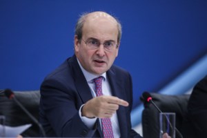 Σταϊκούρας στον Economist: "Η Ελλάδα τα κατάφερε και γύρισε σελίδα" - Οι 7 προτεραιότητες της χώρας