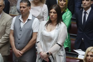 Ξέσπασμα Κωνσταντοπούλου κατά Τσίπρα για το δημοψήφισμα: Ο Πρωτεργάτης της προδοσίας του ΟΧΙ έχει παραιτηθεί ηττημένος - εικόνα 2