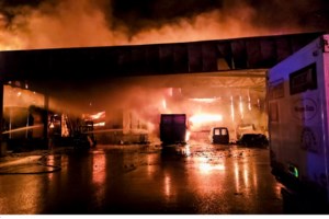 Φωτιά στην Κερατέα - Μήνυμα 112 για εκκένωση προς Ανάβυσσο