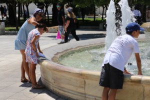 Καιρός: Έως τους 38 βαθμούς σήμερα η θερμοκρασία - Σε ποιες περιοχές θα βρέξει