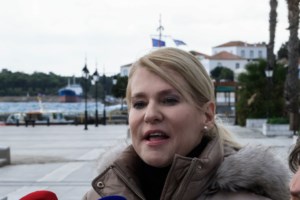 Απίστευτη ατάκα της Τζάκρη για τον ΣΥΡΙΖΑ και τους αγρότες: "Κατά το κοινώς λεγόμενο… τον ήπιαμε"