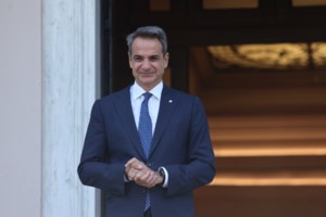 Μητσοτάκης στο ITV: Μια εβδομάδα δωρεάν διακοπές στη Ρόδο για όσους έφυγαν λόγω των πυρκαγιών