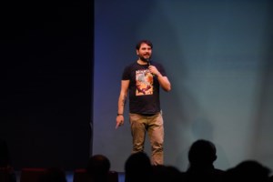 Πάρις Ρούπος: Η πρώτη δήλωση μετά τον σάλο και την απόλυση - "Σκέφτομαι να κινηθώ νομικά εναντίον του Μπογδάνου"