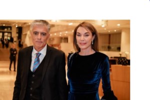 Τατιάνα Στεφανίδου - Νίκος Ευαγγελάτος: Ταξίδι στο Λονδίνο για να δουν τον γιο τους, Νικόλα [βίντεο]