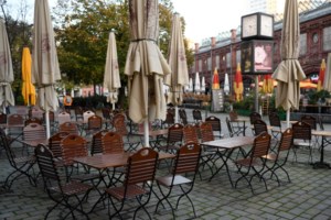 Ιταλία: Ολοταχώς προς νέο σκληρότερο lockdown ενόψει Χριστουγέννων