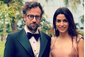 Έλλη Κοκκίνου: Εντυπωσιακή με μαύρο ολόσωμο jumpsuit κεντημένο με παγέτες και διαφάνειες - εικόνα 4