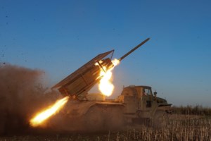 FT: Η Ευρώπη προσφέρει στον Τραμπ 50 δισ. ευρώ για την επίτευξη συμφωνίας σχετικά με τους δασμούς