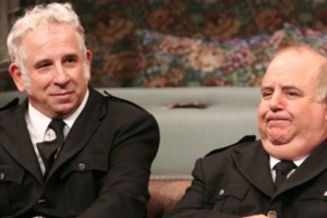 Ξανά στο ειδώλιο ο Πέτρος Φιλιππίδης: Δικάζεται σto Eφετείο για τις απόπειρες βιασμού - Στο πλευρό του η σύζυγός του