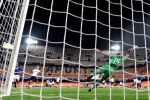 UEFA: Ζητά ολοκλήρωση πρωταθλημάτων μέχρι τις 31 Ιουλίου