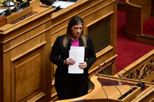 O Κωστής Χατζηδάκης τα βάζει με το τέρας της καθημερινότητας - Περιοδείες Μητσοτάκη και επισκέψεις σε υπουργεία