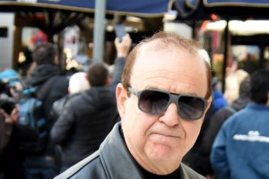 Μαντώ Τζαβάρα: Ασφαλιστικά μέτρα κατά του Άγγελου Κορωνιού και του γιου του - "Με παρακολουθούν" [Εικόνες]