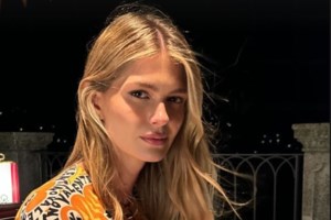 Αλεξάνδρα Κωστοπούλου: Η σπάνια εμφάνιση με τη μητέρα της Τζένη Μπαλατσινού και τον σύζυγό της Βασίλη Κικίλια - εικόνα 10