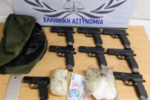 Τρόμος στον προαστιακό: Αλλοδαπός κυκλοφορούσε με όπλο - Τον είδε υπάλληλος ασφαλείας και ενημέρωσε την ΕΛ.ΑΣ