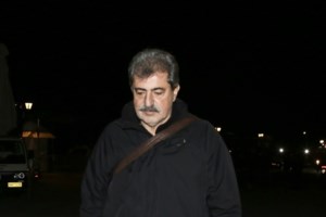 "Εθνικό σχέδιο για το ελληνικό όνειρο", η πρόταση Κασσελάκη  με τζάκι και ροτόντες - Οι απουσίες και οι αργοπορημένοι - εικόνα 2