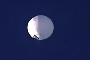 ΗΠΑ: Άλλαξε πορεία το κινεζικό κατασκοπευτικό μπαλόνι - "Δεν ενέχει κινδύνους" αναφέρει το Πεντάγωνο