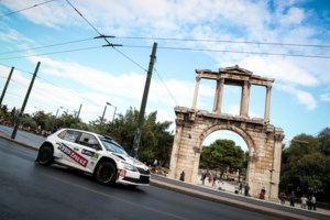 Ο Πατούλης απαντά για την "απόσυρσή" του από το "Ράλι Ακρόπολις"- Προσπάθησε να χωθεί στην φωτογραφία με τον Μητσοτάκη