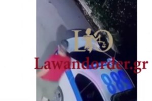 Σάλος στα social media για πάρτι μέσα σε περιπολικό που περνάει το κόκκινο - Τι λέει η ΕΛΑΣ