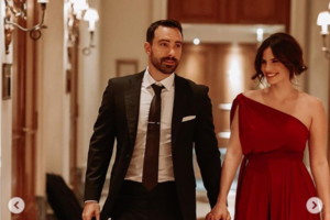 Μοιάζει με πολυκατάστημα: Η Χριστίνα Μπόμπα μέσα στην απίθανη ντουλάπα βεστιάριο της μονοκατοικίας της - εικόνα 8