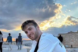 "Ο Ιωνάς θυσιάστηκε σαν μάρτυρας της ειρήνης, τον χτύπησαν τα καθάρματα": Ξεσπά ο πατέρας του 26χρονου