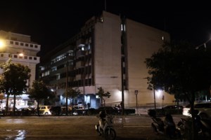 Τα 2 σενάρια για τη βόμβα στα ΜΑΤ: Το τάπερ που παραπέμπει σε 17Ν και ο προβληματισμός για το C4 που έχει μόνο ο στρατός