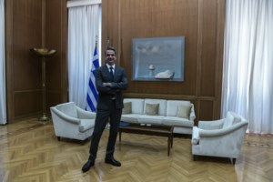 Καθησυχαστικός ο Μητσοτάκης σε δημοσιογράφους: "Βεβαίως να πάτε διακοπές, ακόμα και στο Καστελόριζο" - εικόνα 3