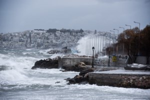 Καμπανάκι από Λέκκα: Χρειάζεται προσοχή, οι κυκλώνες έχουν αλλοπρόσαλλη πορεία
