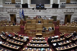 Εκλογές 2023: Μπάχαλο με τους εκλογικούς καταλόγους- 179.000 εγγεγραμμένοι πολίτες είναι άνω των 100 ετών
