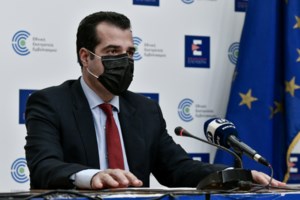 Πλεύρης: Ψευδής η ανάρτηση Τσίπρα για τις ΜΕΘ στο Παπανικολάου - Τον προκαλώ να πάμε μαζί